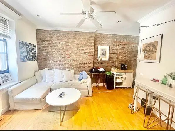 147 A Avenue image 1 of 7