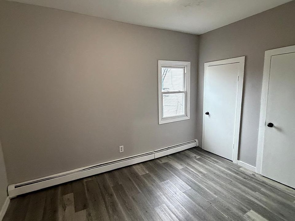 1st image of 539 Jefferson Ave APT 3