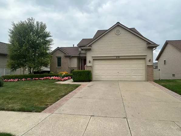 2191 Barclay Ave, Shelby Township, MI 48317