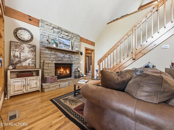 727 Sunrise Blvd, Sevierville, TN 37862