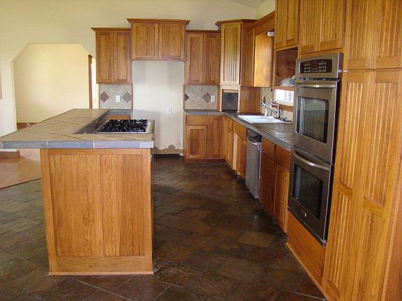 3rd image of 4079 Fields Ln