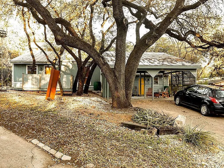 3301 Doolin Dr — Photo 1