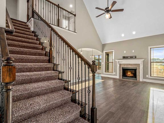 2nd image of 970 Terraceside Cir