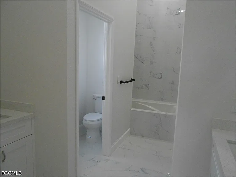 2809 55th St W — Photo 17