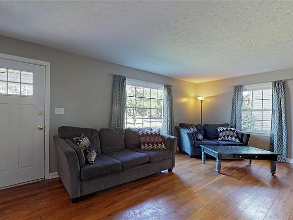4th image of 2335 N Haven Blvd
