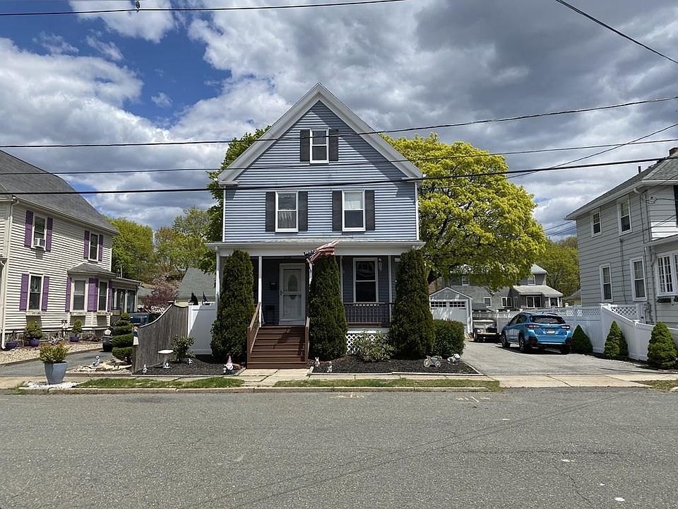 1st image of 17 Beacon Blvd