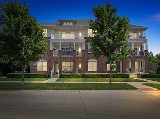 1114 Swisher St, Iowa City, IA 52245