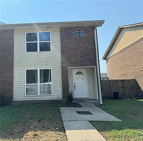 1st image of 2450 Oxford Pl