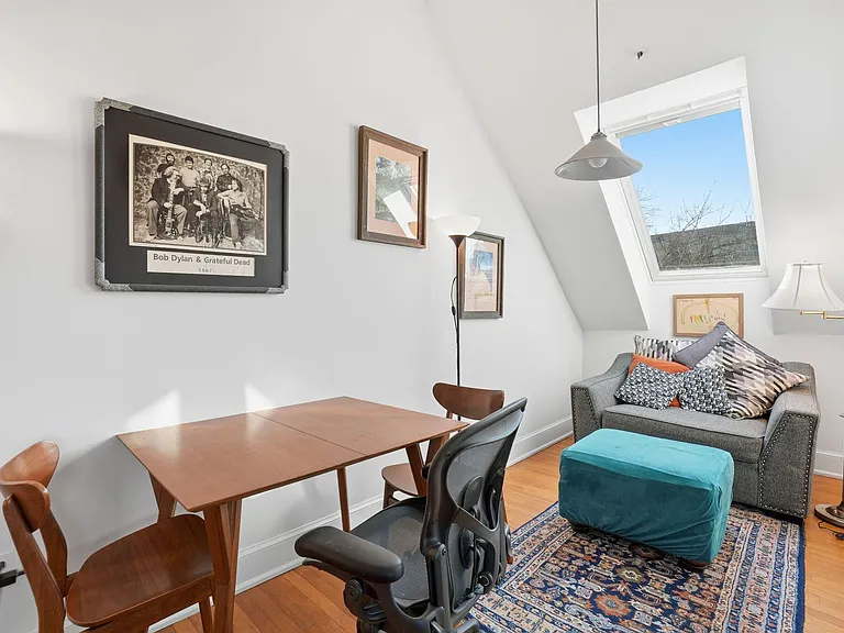 301 G St NE #32 — Photo 2
