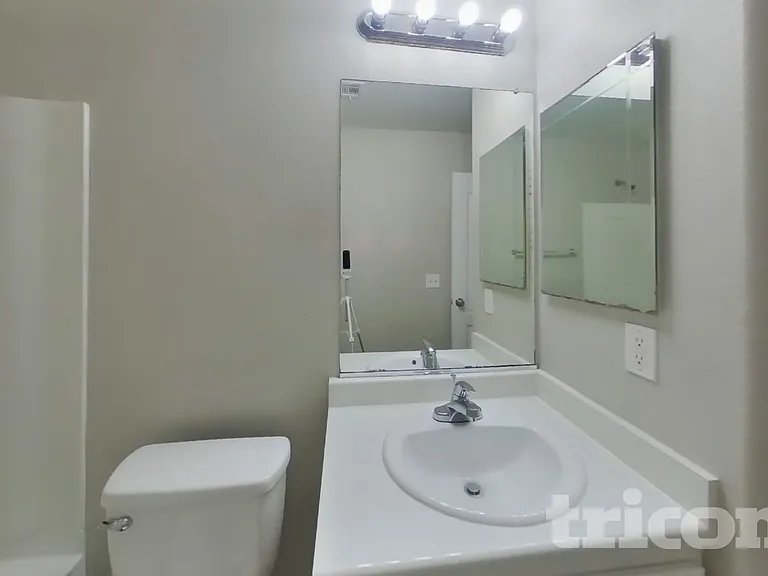3144 McLennan Ave — Photo 15