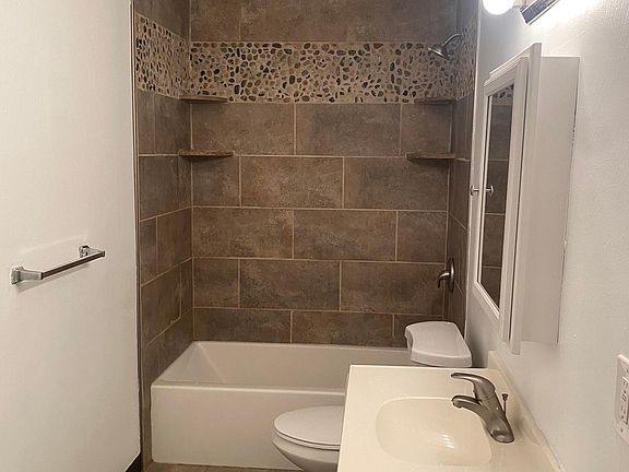 3rd image of 1125 N Highland Ave #4