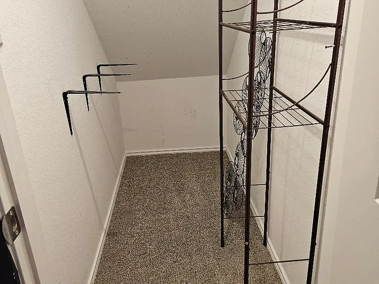 17721 Somerville Ct — Photo 15