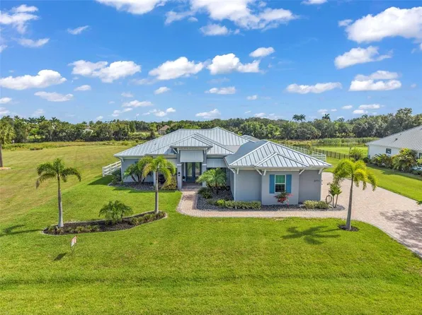 28975 Smugglers Ln, Punta Gorda, FL 33982