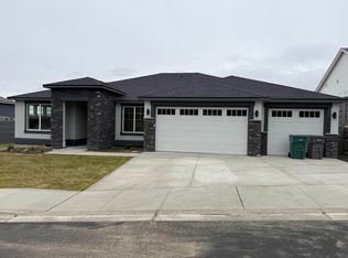 230 Epic St, Richland, WA 99352