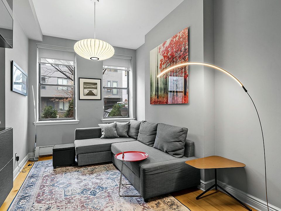 1st image of 270 1st St APT 1B