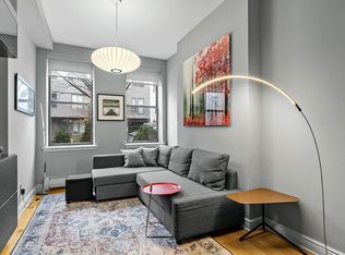 270 1st St APT 1B, Brooklyn, NY 11215