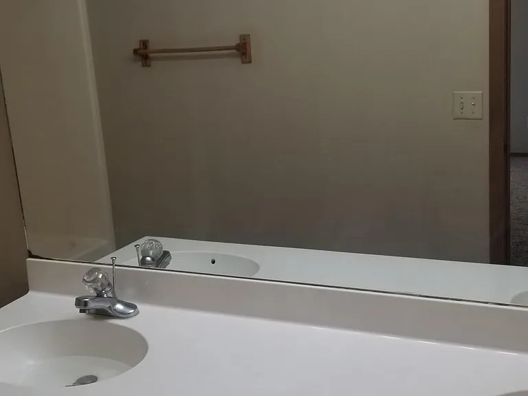 112 Fox Run Pl #B — Photo 8