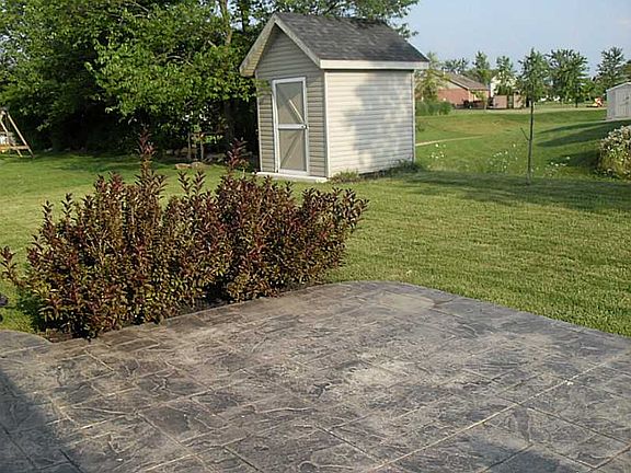 5th image of 2650 Huntington Dr