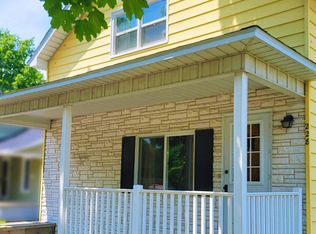 228 Saint Marys Pkwy, Manistee, MI 49660