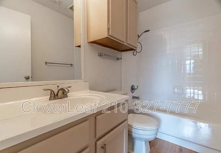 5528 Lochmoor — Photo 17