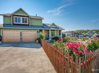 7437 Halibut Dr, Blaine, WA