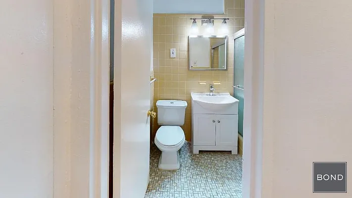 Rented by Bond New York | media 6