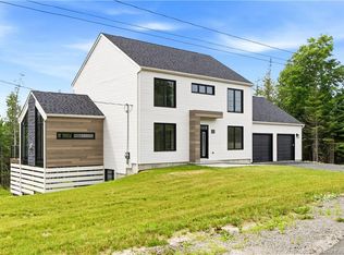 75 Sandstone Dr, Hanwell, NB E3E0H2