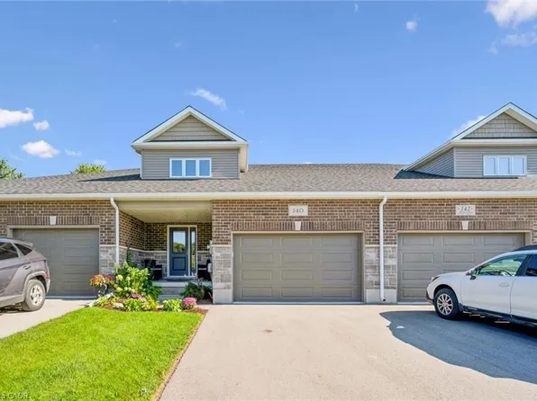 140 Halls Dr, Centre Wellington, ON N0B 1S0