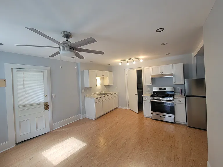 5-63 South St — Photo 12