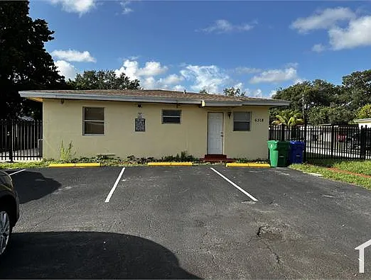 2 bed, $2,100 — Photo 2