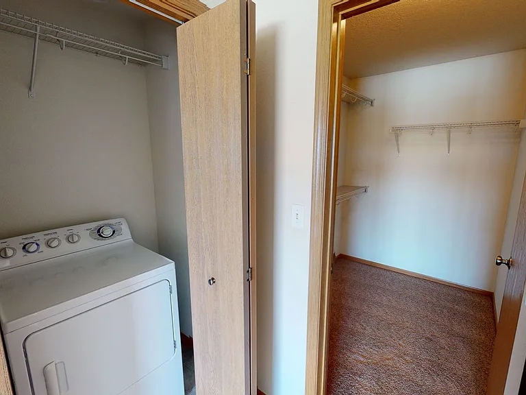 1428 Walton Dr — Photo 6