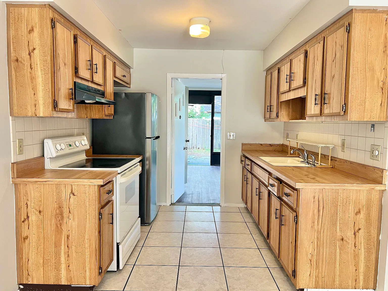 2 bed, 754 sqft, $1,700 — Photo 4