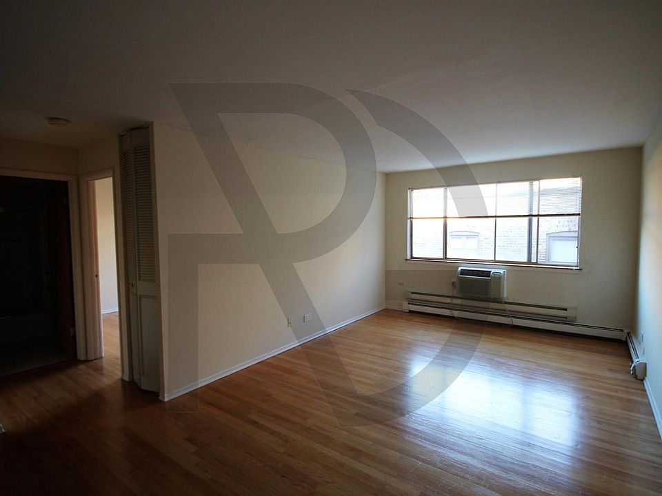 2nd image of 660 W Wayman St Unit 506
