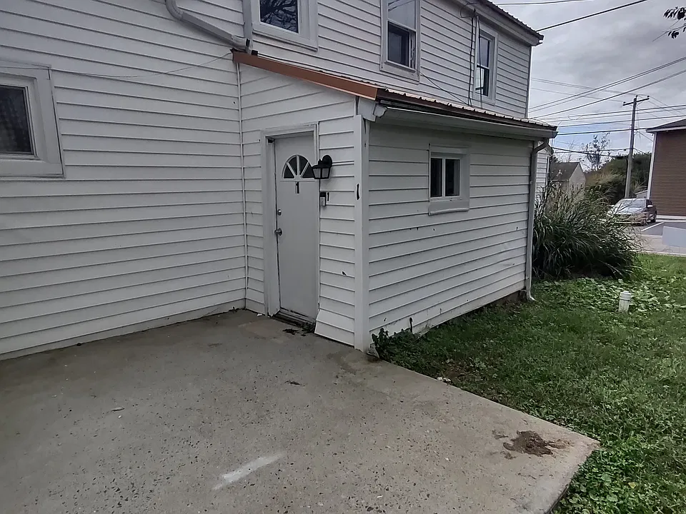 266 Cherry Hill Rd #1