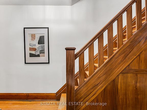 5th image of 40 Roe Ave