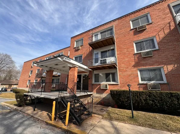 8541 Lotus Ave APT 915, Skokie, IL 60077