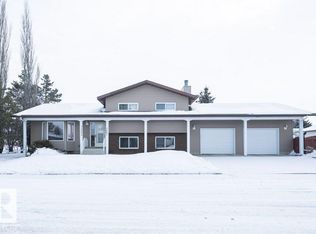 11003 104th St, Westlock, AB T7P 1G5