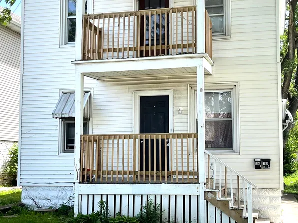 184 N Entrance Ave APT 2, Kankakee, IL 60901