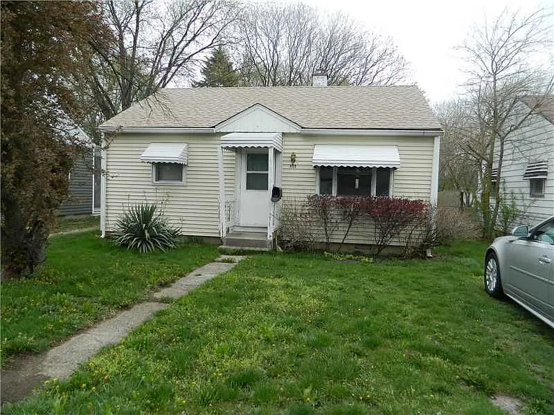 1117 N Goodlet Ave photo 1