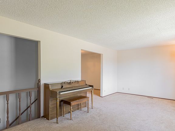 3rd image of 2345 New Hampshire St