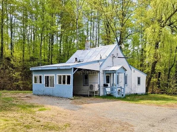 372 River Road, Avon, ME 04966