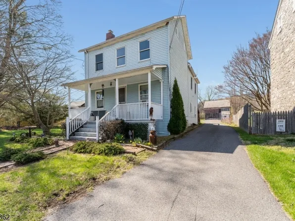 243 County Road 627, Pohatcong Twp., NJ 08848