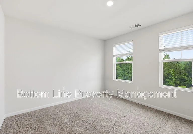 1112 Lily Loch Way — Photo 37