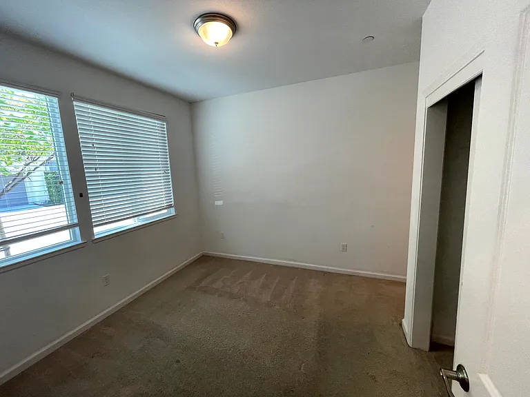 3931 Meridian St — Photo 25
