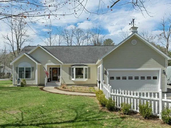 22 Fairway Drive, Ashland, NH 03217