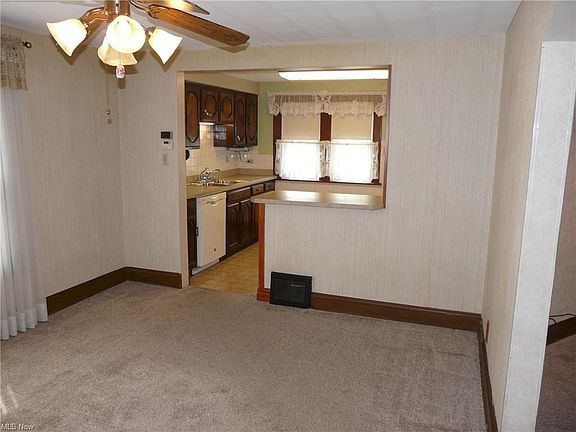 5th image of 4301 Stickney Ave