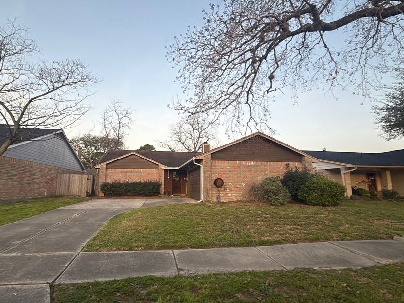 1st image of 11427 Devencrest Dr