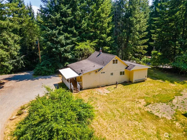 4189 Campbell Road, Clinton, WA 98236