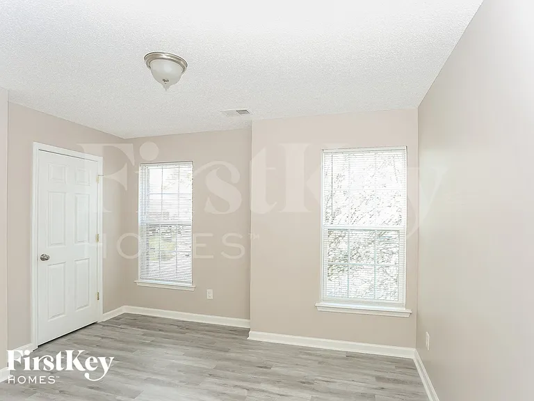 1940 Summit Ridge Ln — Photo 11