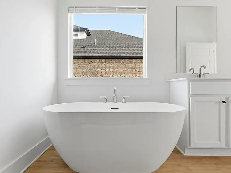 2311 Longfellow Dr — Photo 12